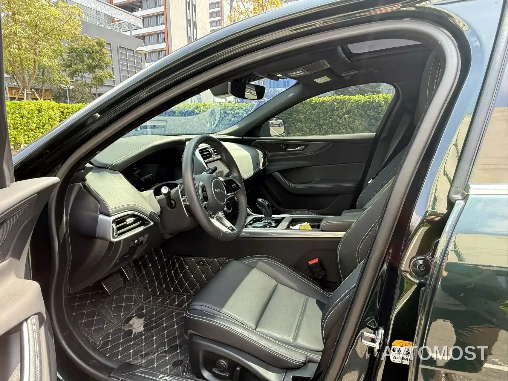 Jaguar XEL 2023 2.0T 250PS R-DYNAMIC S Progressive Sport — фото 5