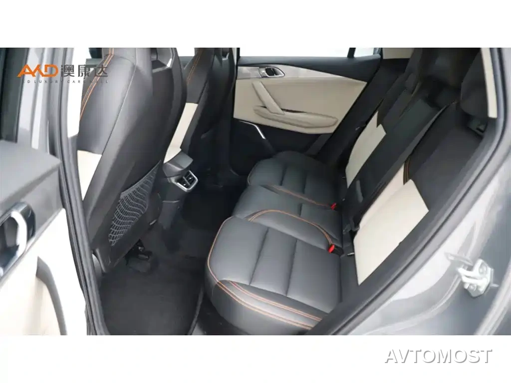 Lynk & Co 06 EM-P 2020 PHEV Plus — фото 7