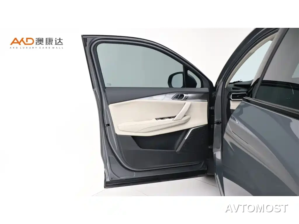 Lynk & Co 06 EM-P 2020 PHEV Plus — фото 10
