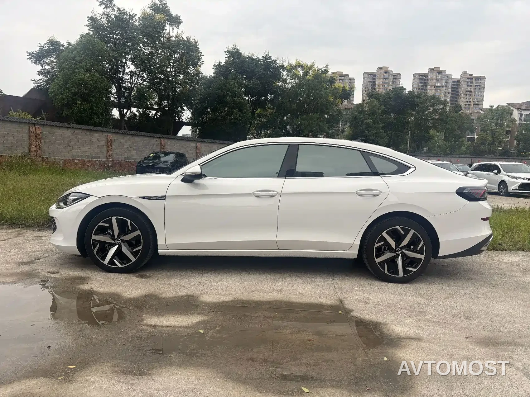 Volkswagen Lamando 2023 Lamando L 280TSI DSG Cool Edition — фото 3