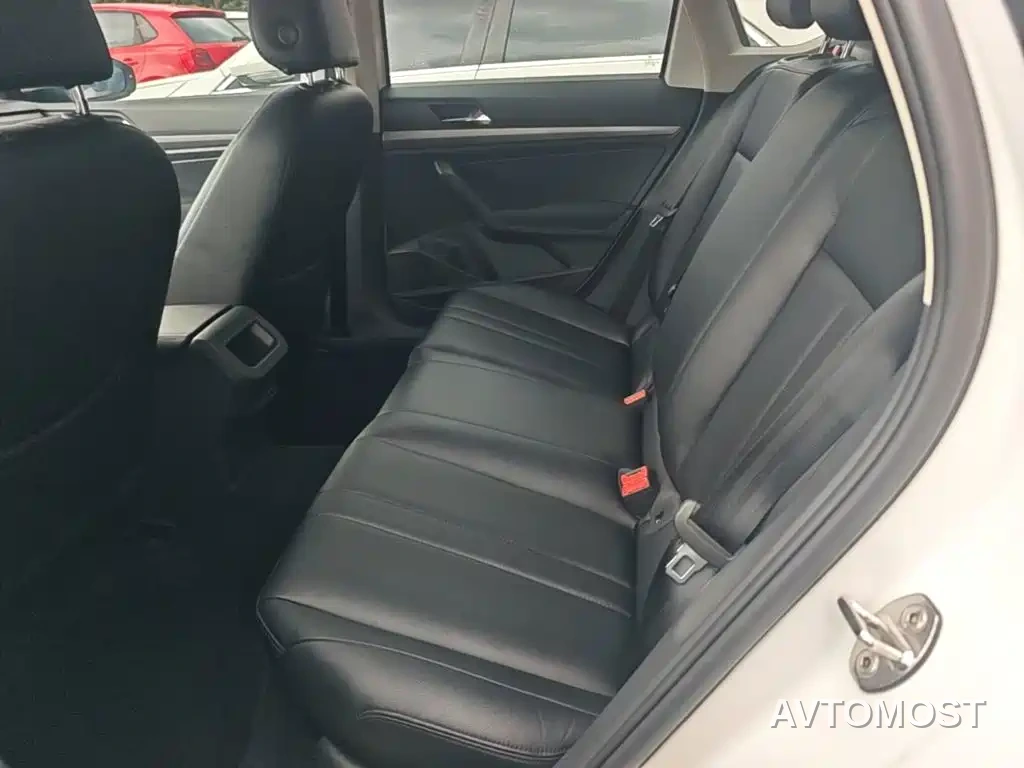 Volkswagen VW Lavida EV 2019 Premium Edition — фото 13