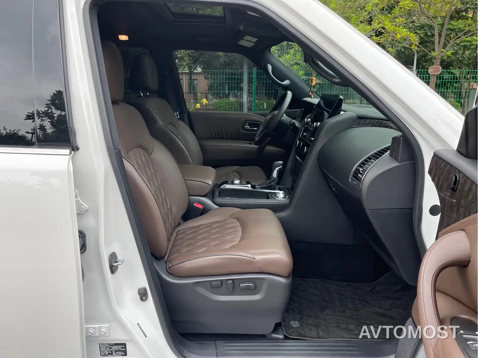 Nissan Patrol 2023 ARMADA 5.6L Armada Flagship Edition — фото 7