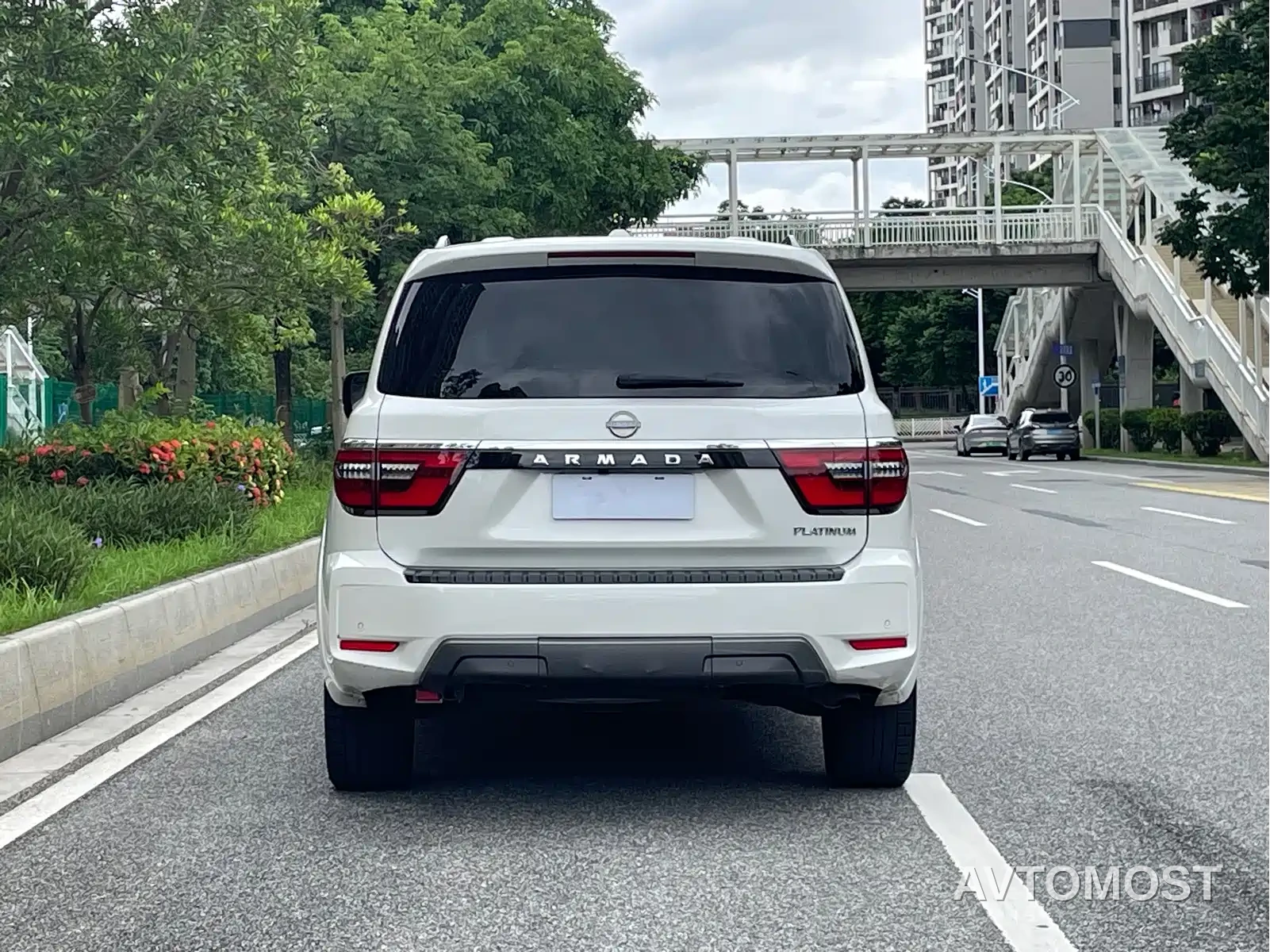 Nissan Patrol 2023 ARMADA 5.6L Armada Flagship Edition — фото 18