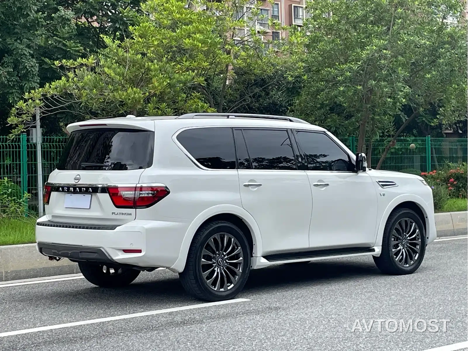 Nissan Patrol 2023 ARMADA 5.6L Armada Flagship Edition — фото 19