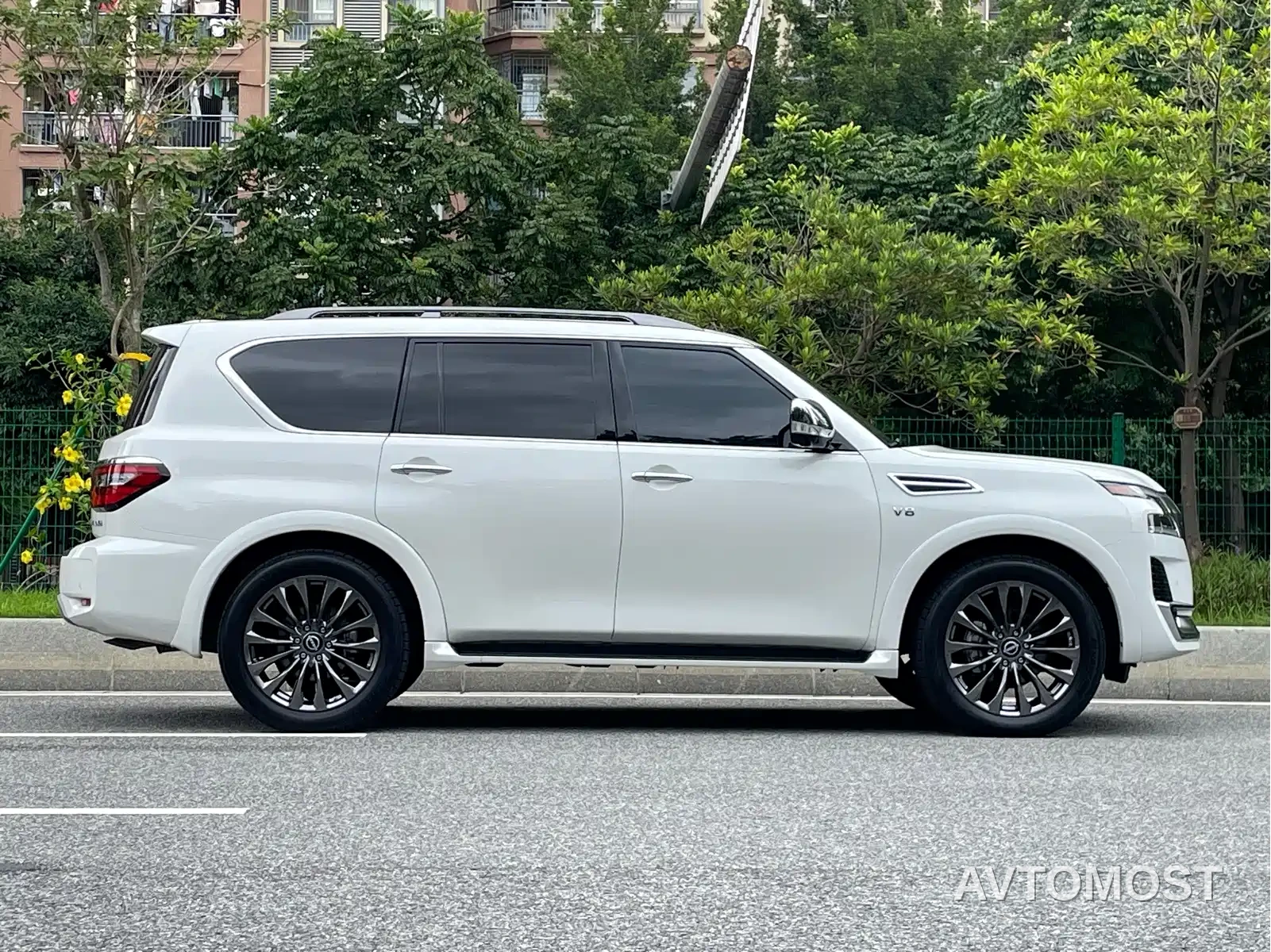 Nissan Patrol 2023 ARMADA 5.6L Armada Flagship Edition — фото 20