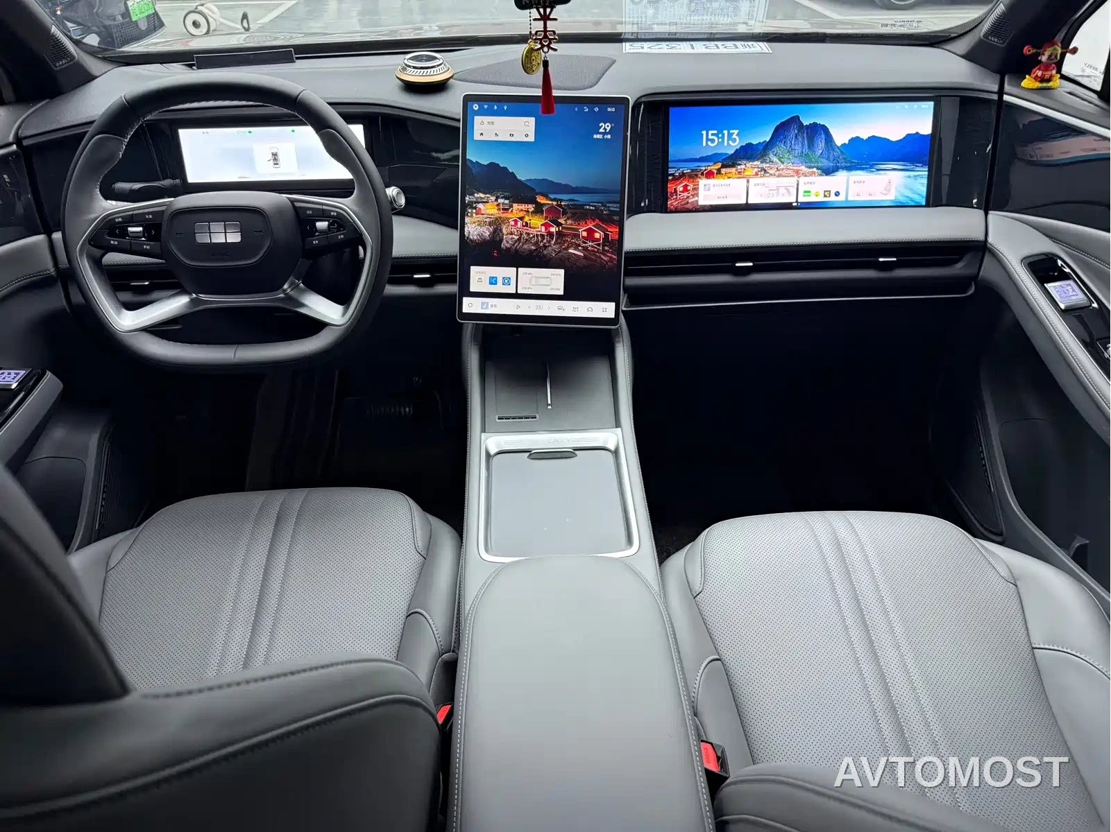 Geely Galaxy L7 2025 EM-i 115km Explorer Edition — фото 9