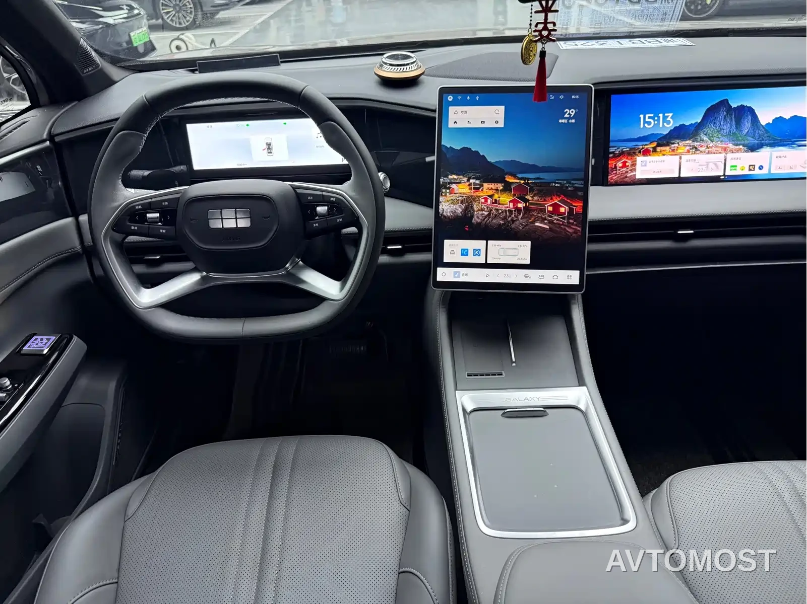 Geely Galaxy L7 2025 EM-i 115km Explorer Edition — фото 10