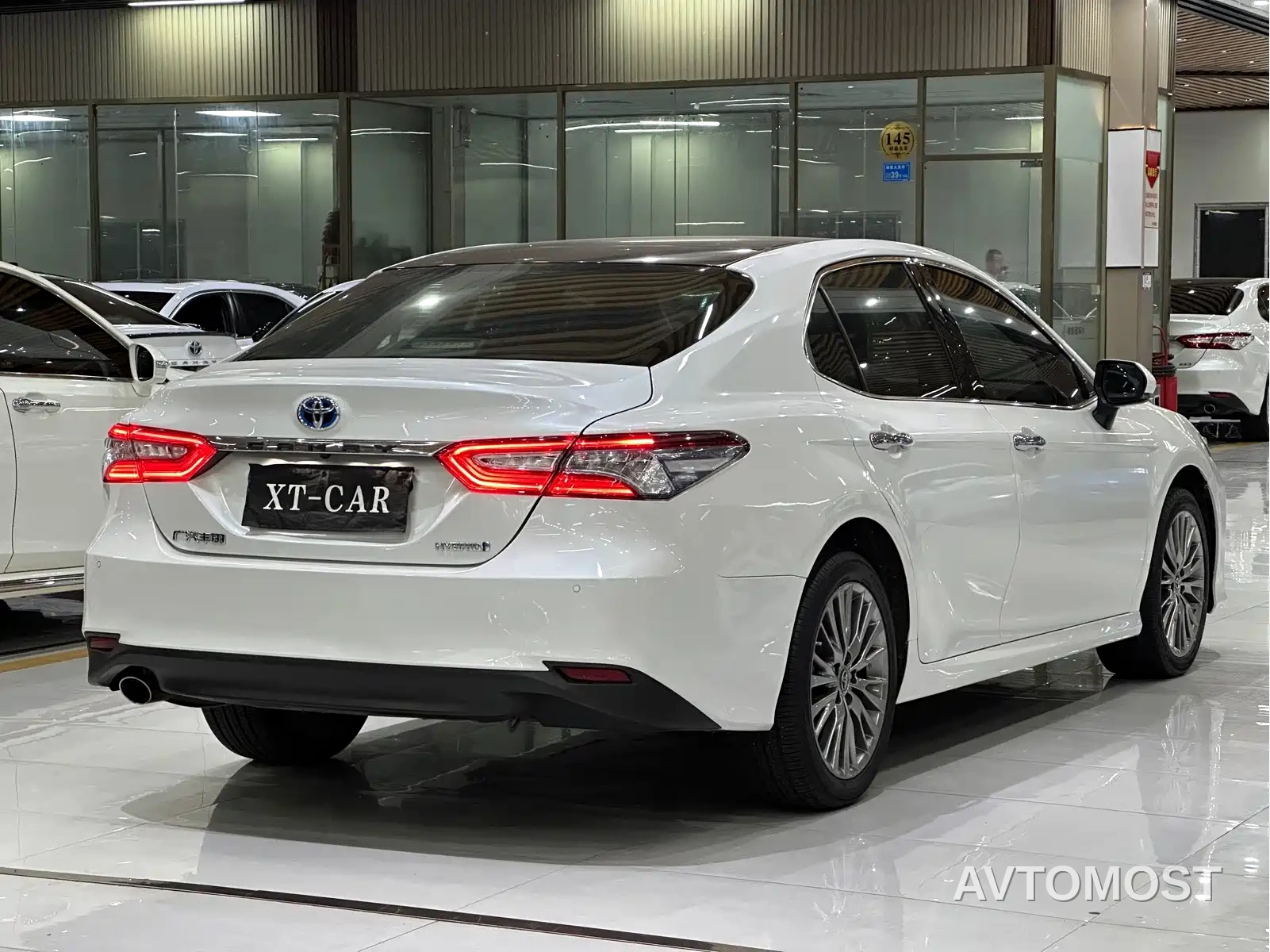 Toyota Camry 2019 Hybrid 2.5HG Luxury Edition China V — фото 14