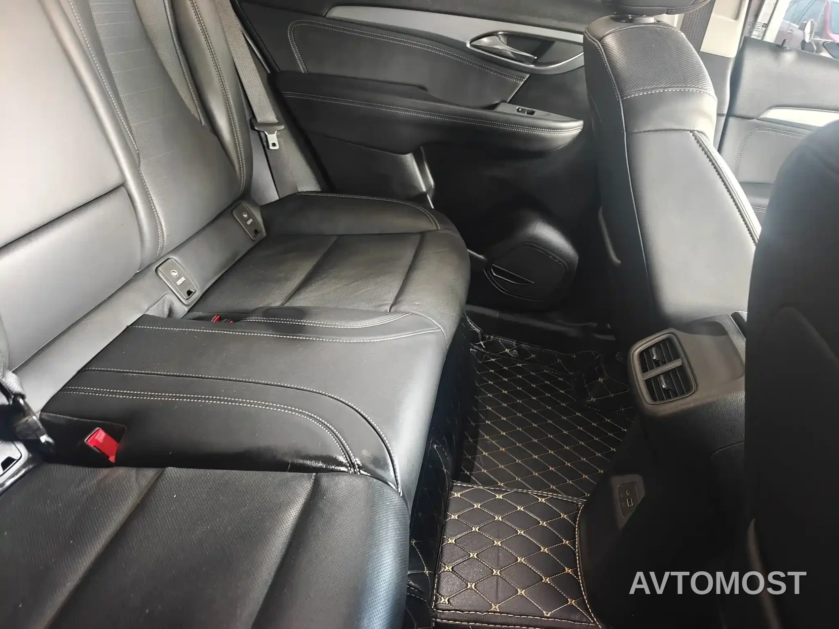 Buick Envision Plus 2024 Envision Plus 28T 2WD Premium Edition — фото 9