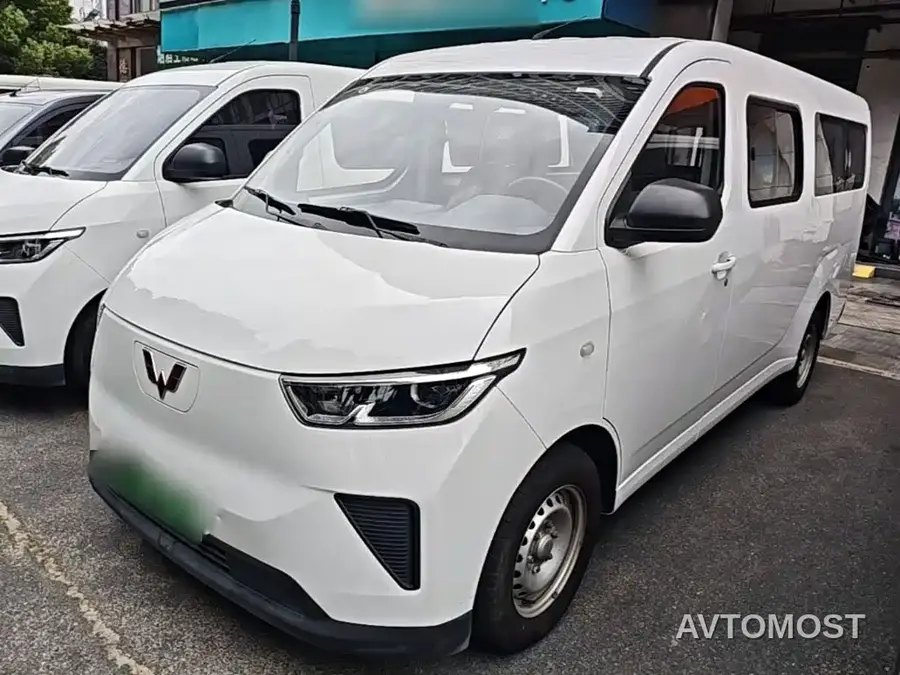 Wuling Yangguang 2024 300KM Comfort Bus Version 75kW