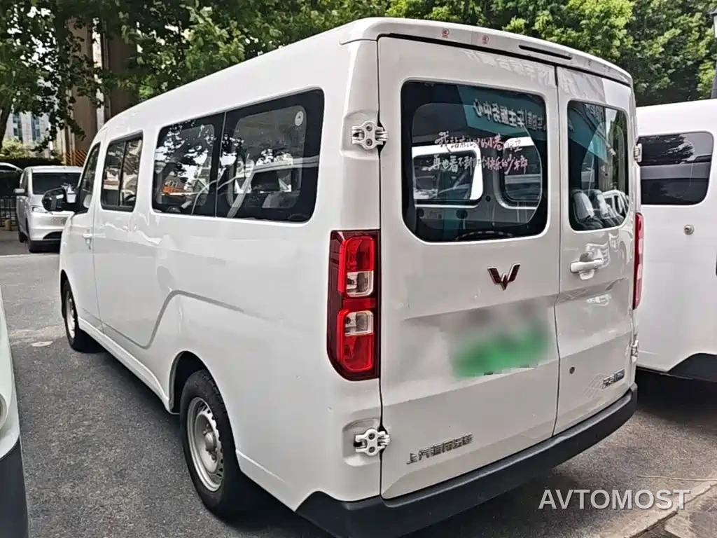 Wuling Yangguang 2024 300KM Comfort Bus Version 75kW — фото 5