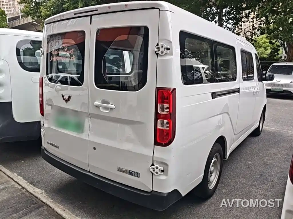 Wuling Yangguang 2024 300KM Comfort Bus Version 75kW — фото 7