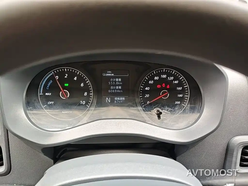 Wuling Yangguang 2024 300KM Comfort Bus Version 75kW — фото 11