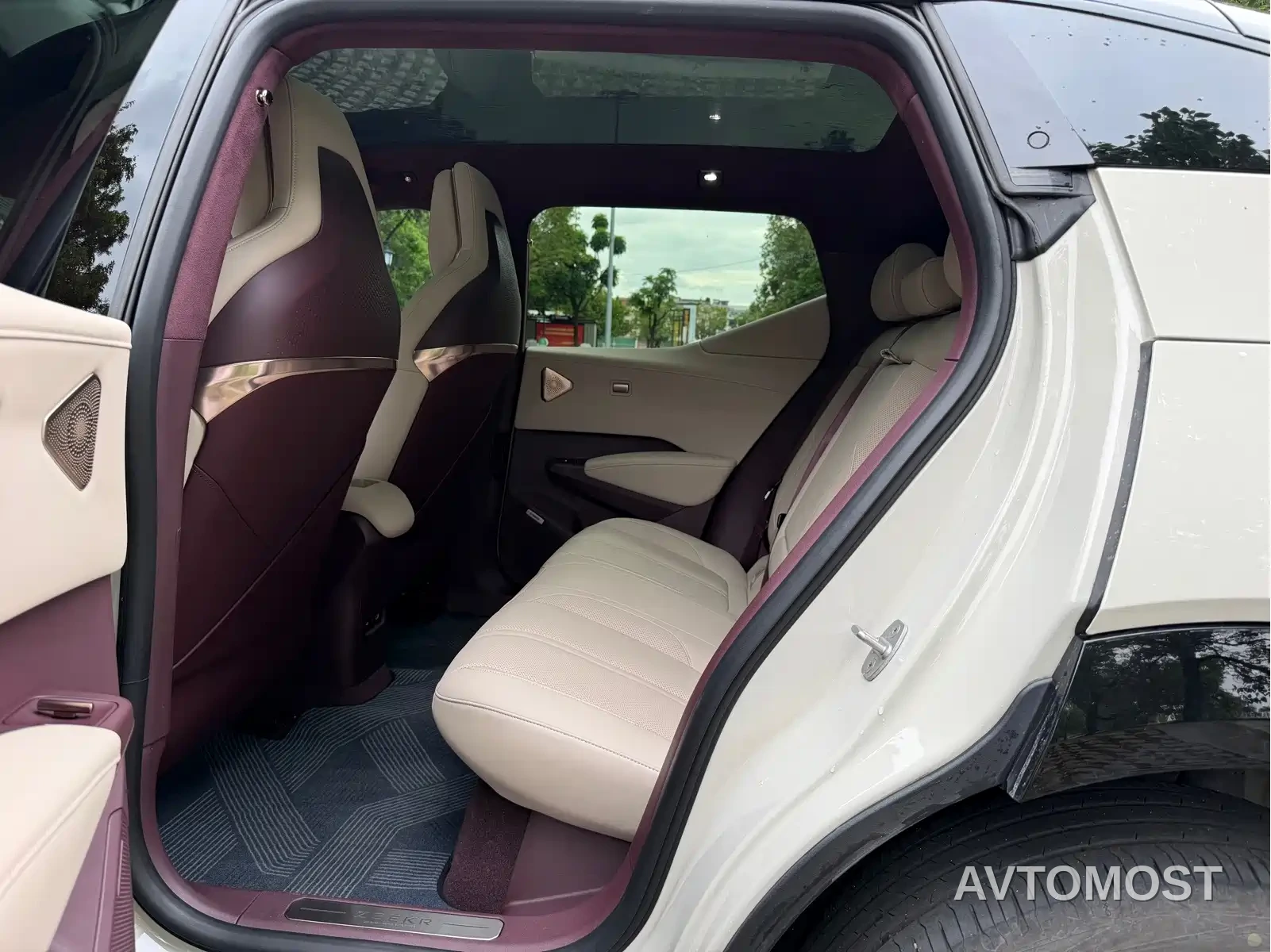 Zeekr X 2023 RWD ME Edition 5-seater — фото 5
