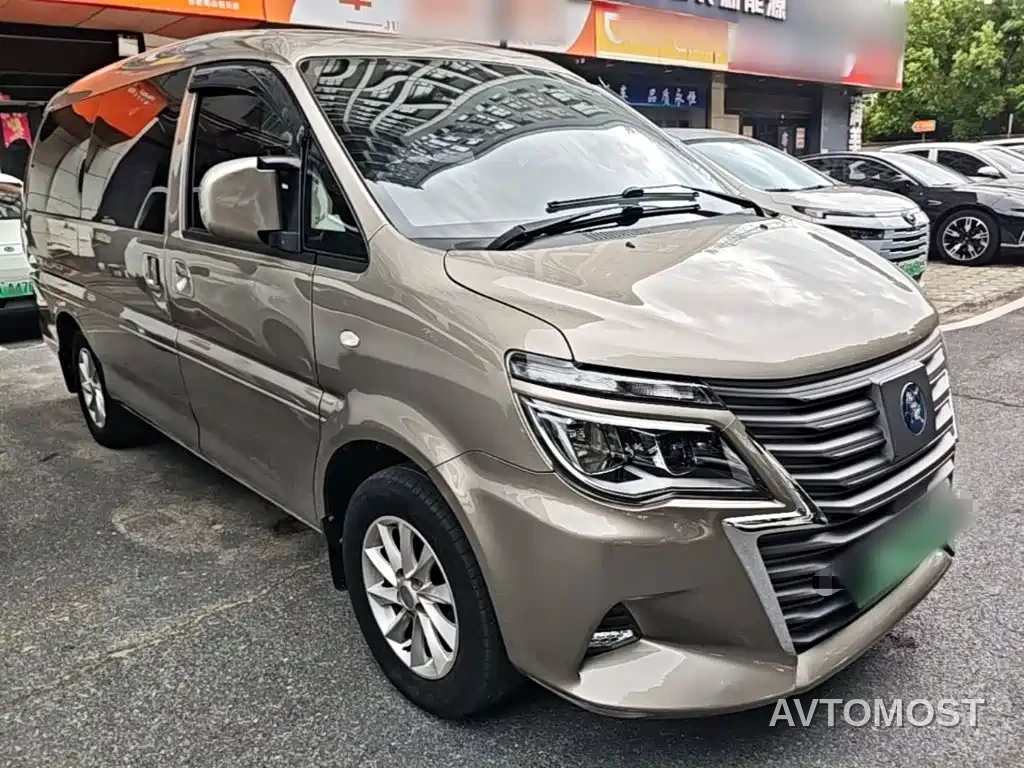 Dongfeng Fengxing Lingzhi New Energy 2022 Standard Luxury Model 7-Seater — фото 3