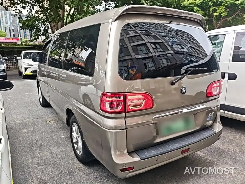 Dongfeng Fengxing Lingzhi New Energy 2022 Standard Luxury Model 7-Seater — фото 4