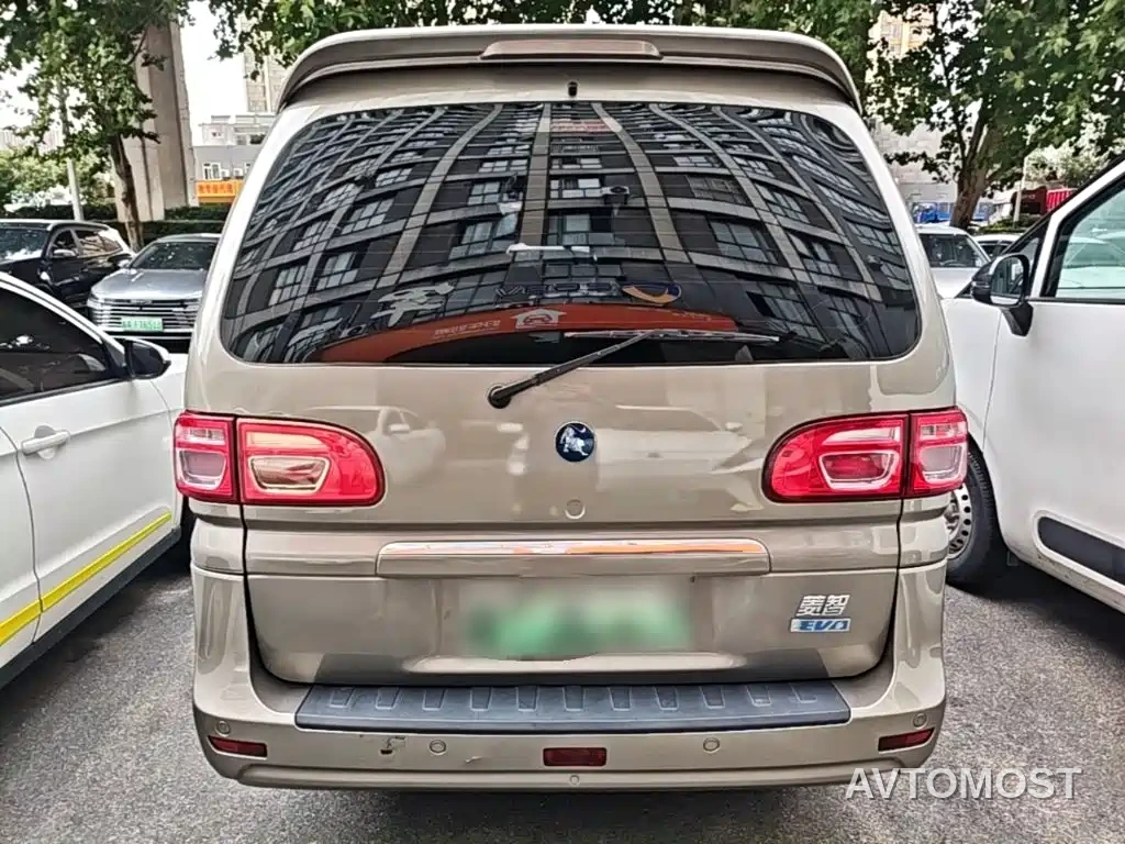 Dongfeng Fengxing Lingzhi New Energy 2022 Standard Luxury Model 7-Seater — фото 5
