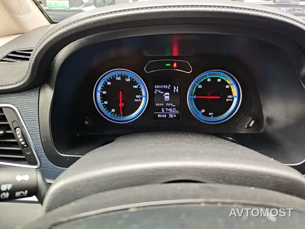 Dongfeng Fengxing Lingzhi New Energy 2022 Standard Luxury Model 7-Seater — фото 9