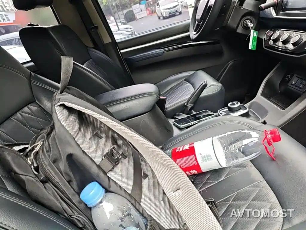 Dongfeng Fengxing Lingzhi New Energy 2022 Standard Luxury Model 7-Seater — фото 17