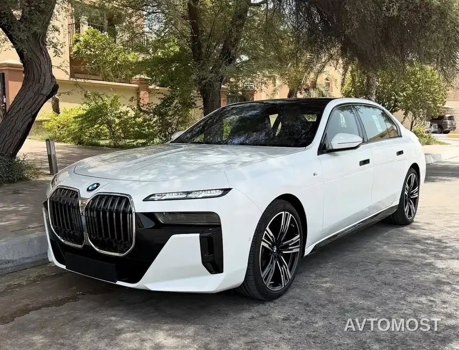 BMW 7 Series 2023 Model 740Li Premium Luxury Package