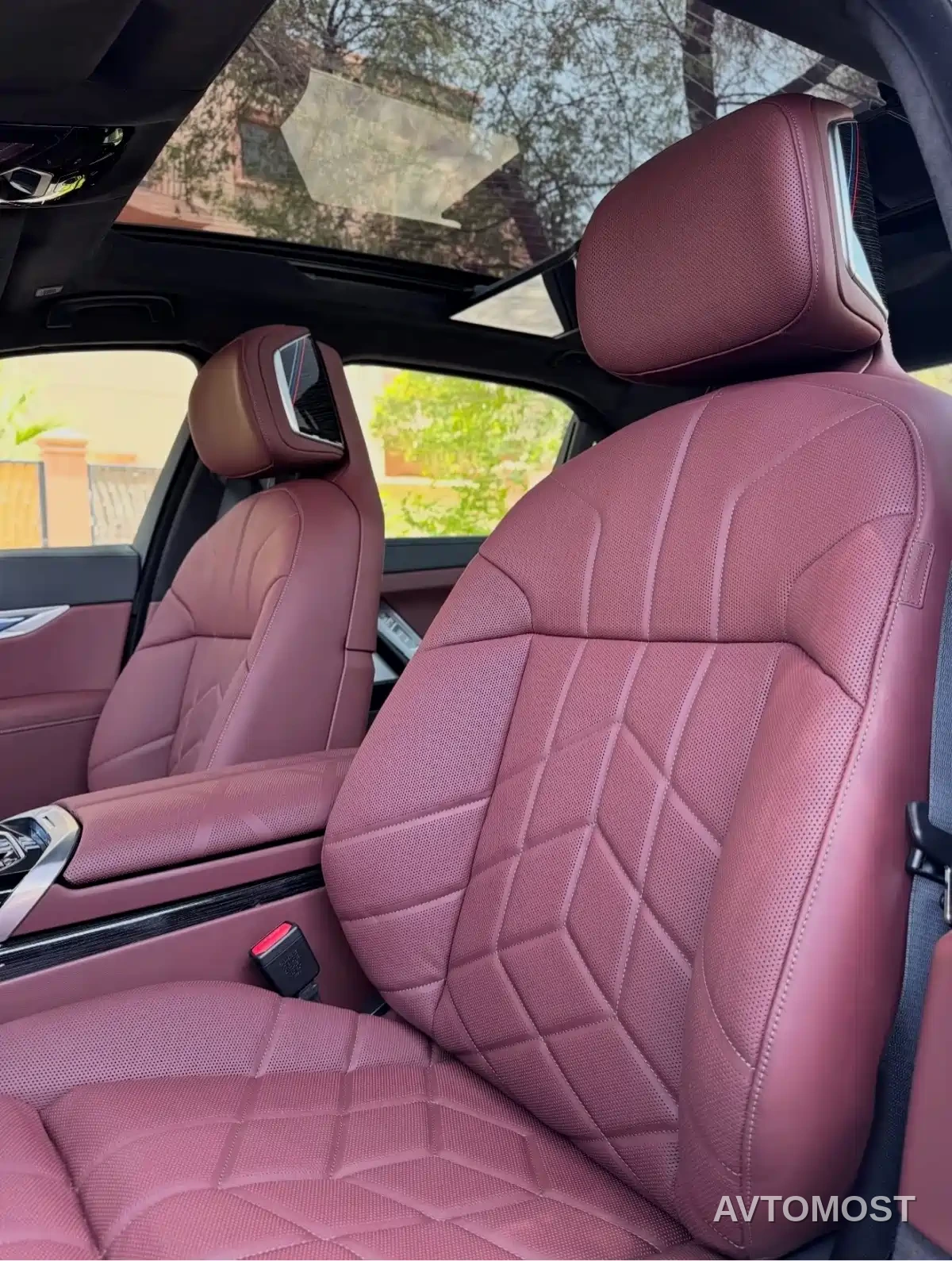 BMW 7 Series 2023 Model 740Li Premium Luxury Package — фото 7