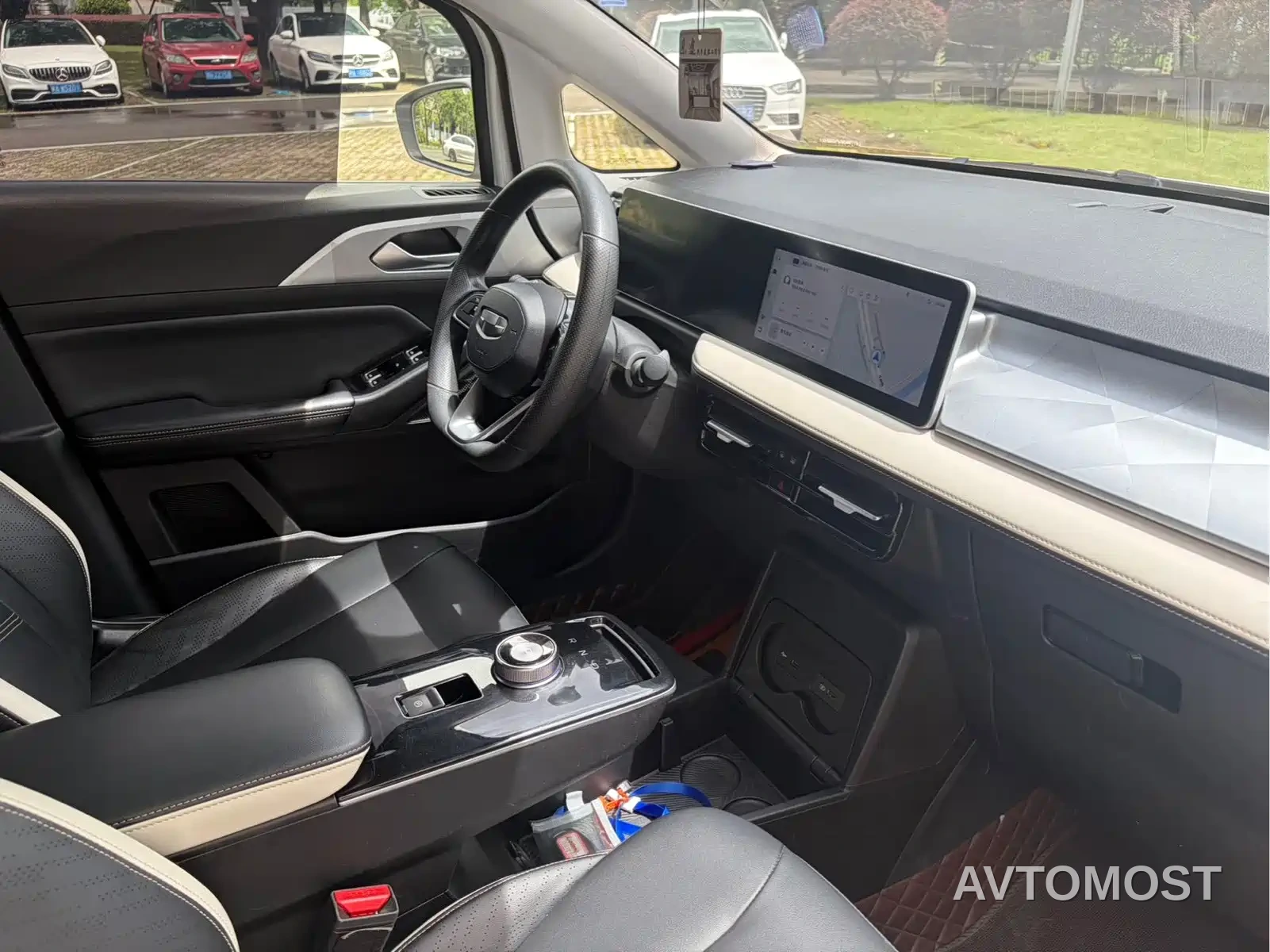 Geely Geometry E Firefly 2023 320KM Happy Tiger 5-seater — фото 9
