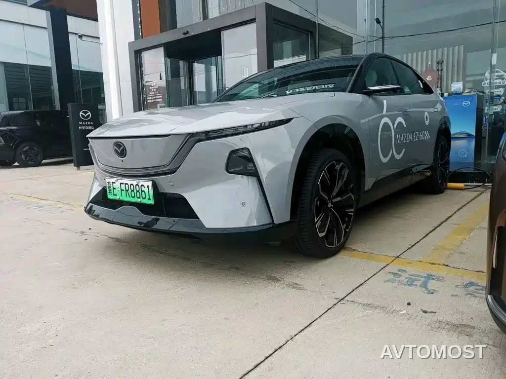 Mazda EZ-60 2025 Range-extender Base Model — фото 1