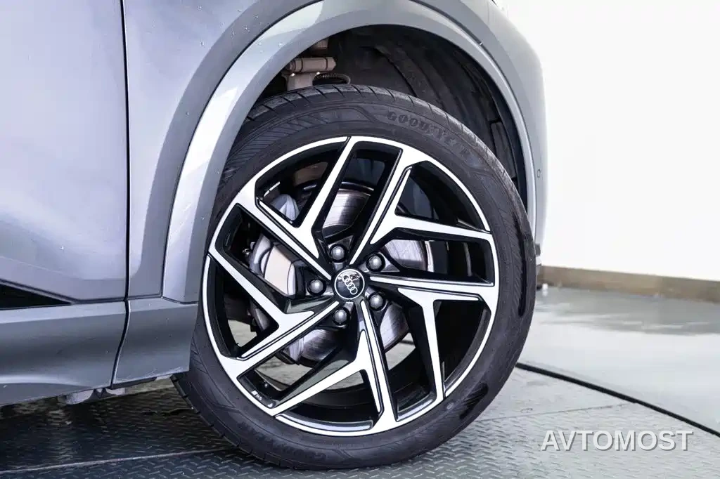 Audi Q6L e-tron 2025 Model Pioneer Edition — фото 6