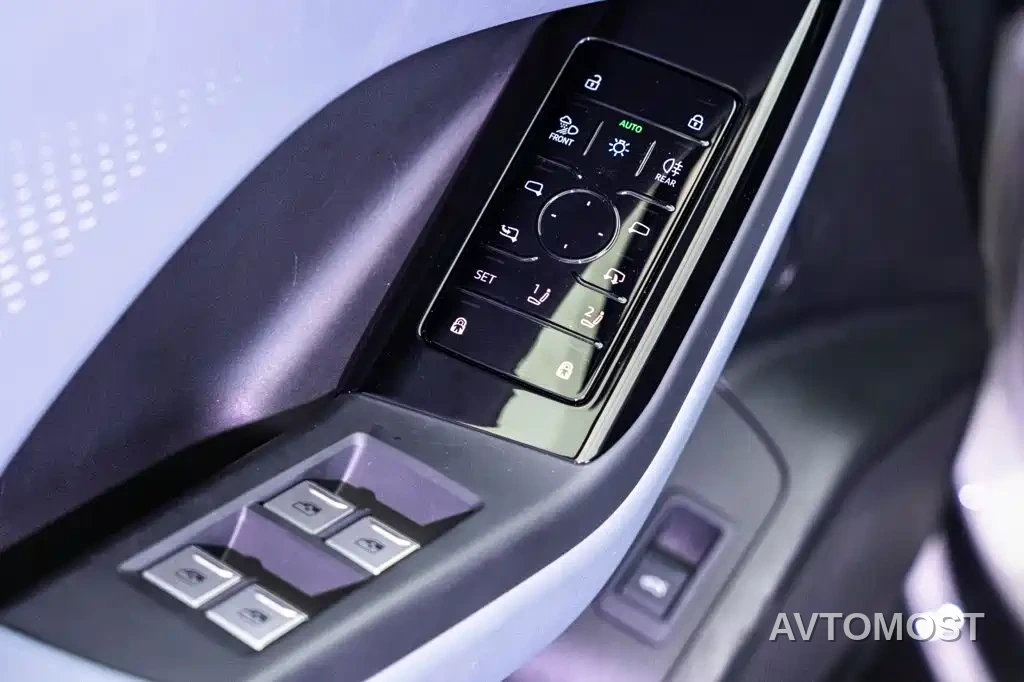 Audi Q6L e-tron 2025 Model Pioneer Edition — фото 12