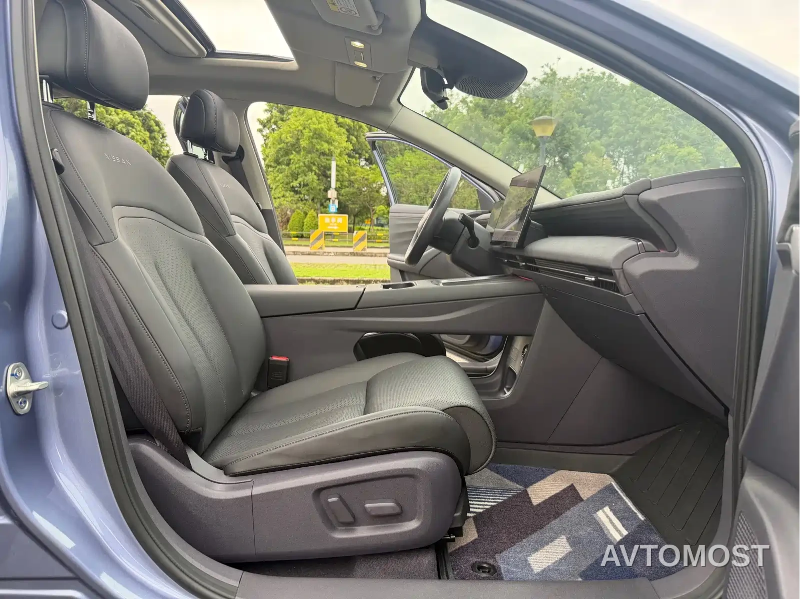 Nissan N6 2025 Mid Configuration — фото 16