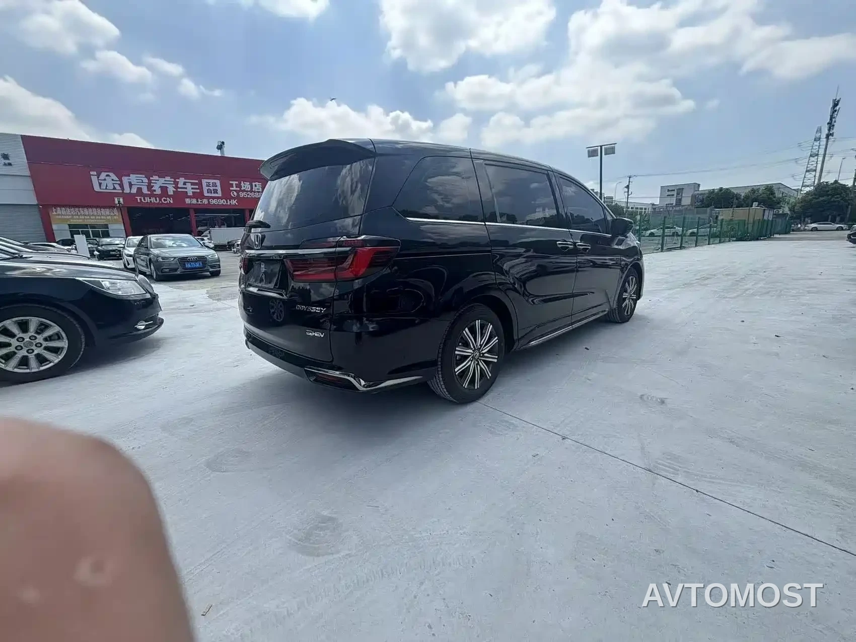 Honda Odyssey 2024 2.0L e:HEV Sharp·Comfort Edition — фото 11