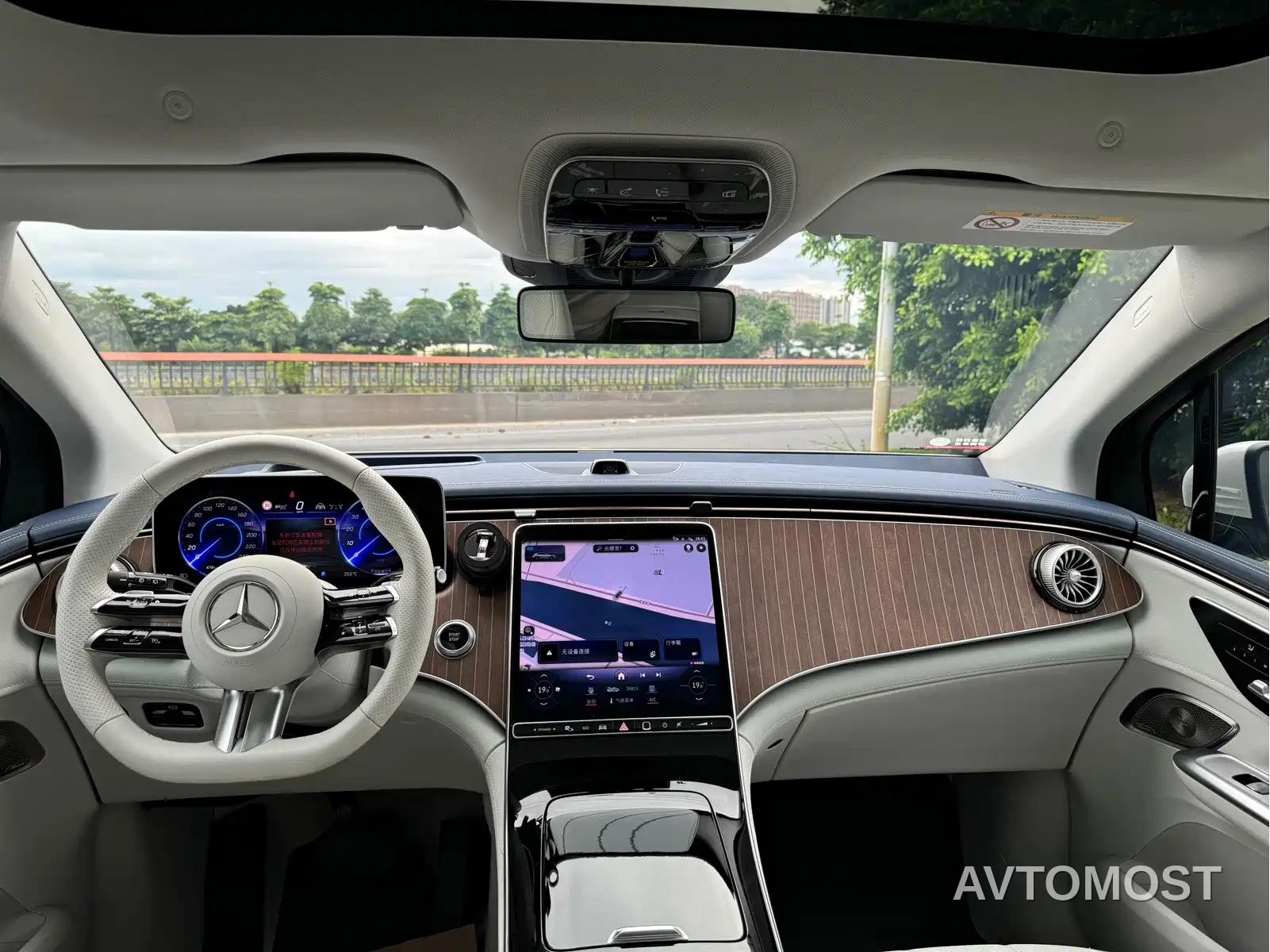 Mercedes-Benz EQE SUV 2023 350 4MATIC Luxury Edition — фото 15