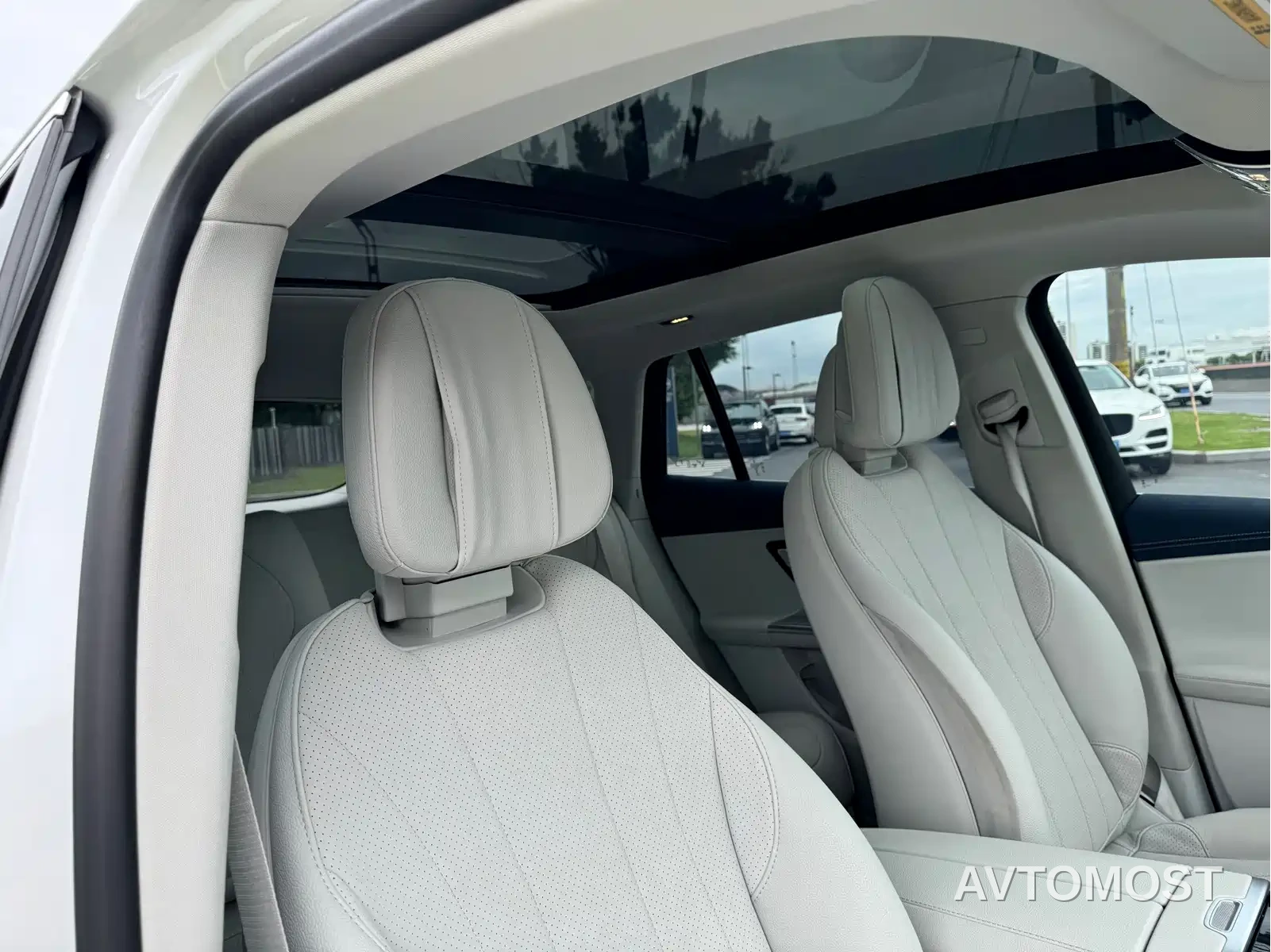 Mercedes-Benz EQE SUV 2023 350 4MATIC Luxury Edition — фото 21