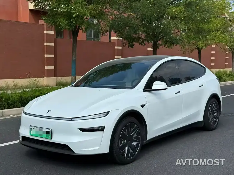 Tesla Model Y L 2025 Facelift Long Range AWD