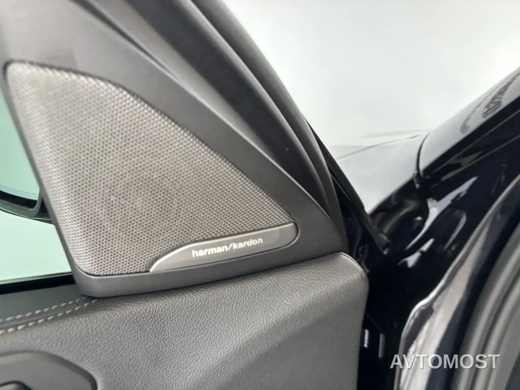 BMW X6 2022 xDrive40i M Sport Package — фото 2