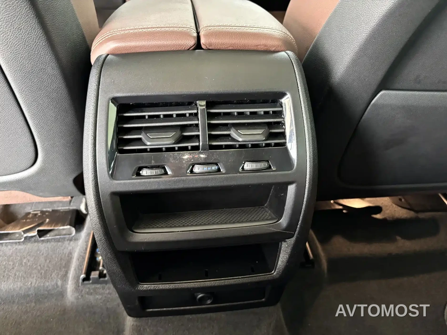 BMW X6 2022 xDrive40i M Sport Package — фото 11