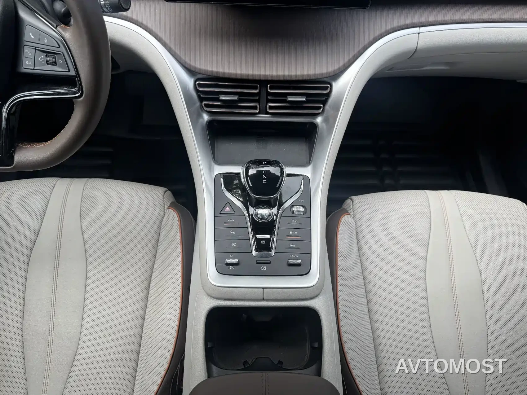 BYD Song Pro New Energy 2022 DM-i 51km Prestige — фото 16