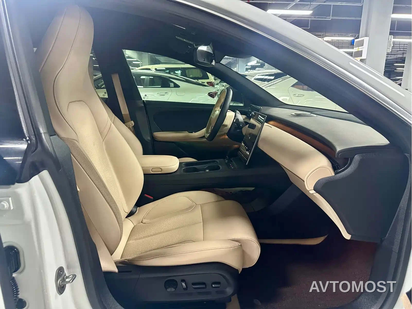 NIO ET5T 2024 75kWh Touring — фото 10