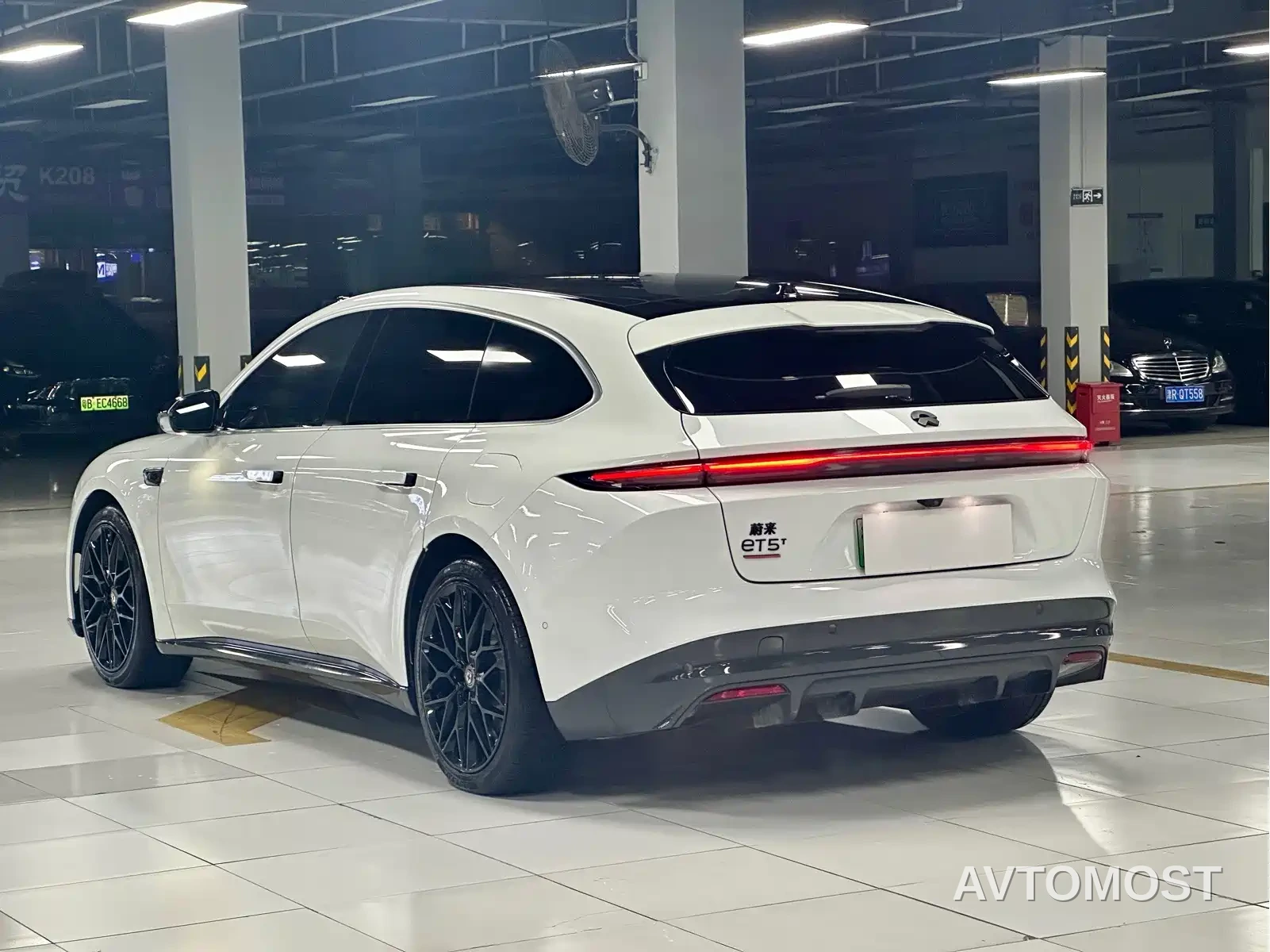 NIO ET5T 2024 75kWh Touring — фото 13