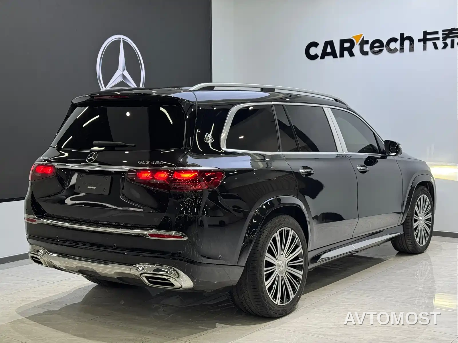 Mercedes-Benz Maybach GLS 2026 GLS 480 4MATIC Liyi Edition — фото 5