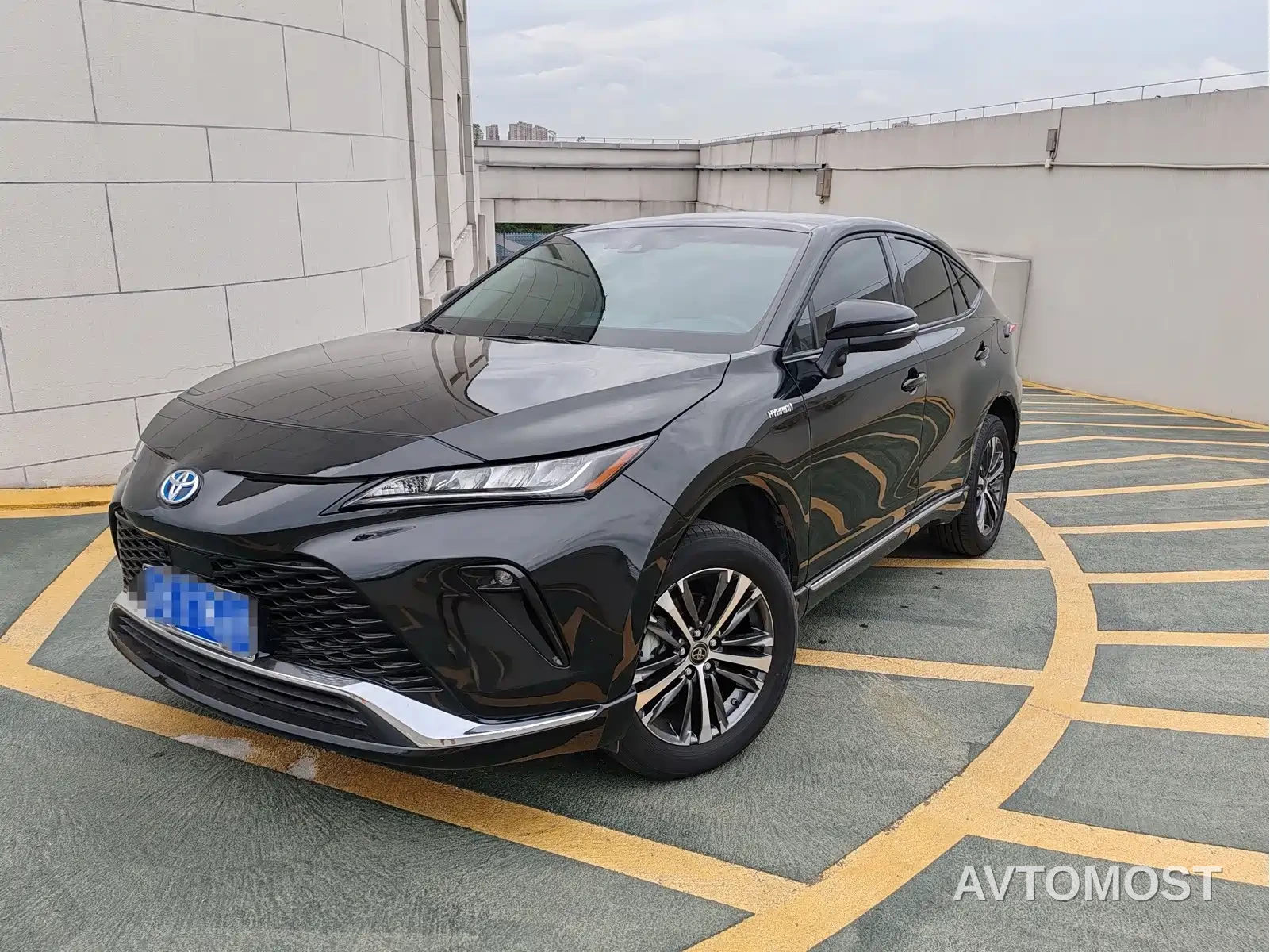 Toyota Venza 2023 2.5L Smart Hybrid FWD Luxury — фото 1