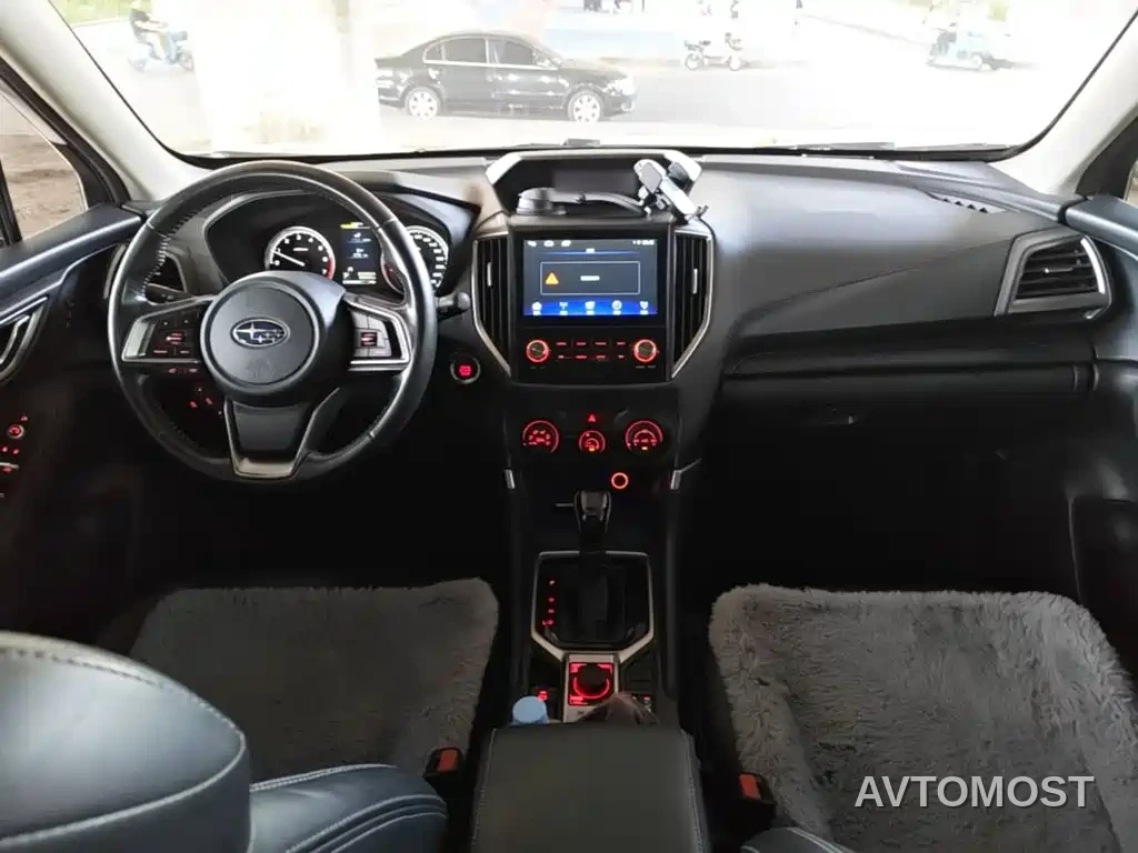 Subaru Forester 2021 2.0i Luxury Edition — фото 8