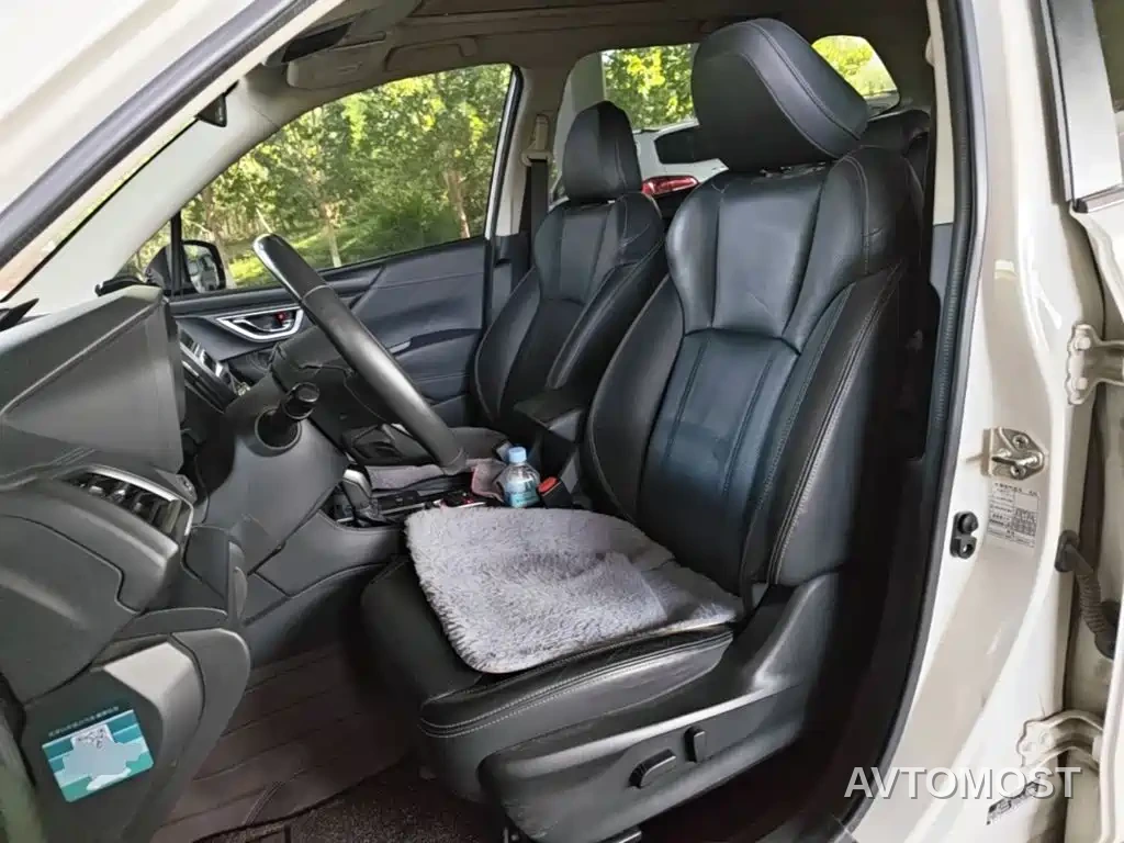 Subaru Forester 2021 2.0i Luxury Edition — фото 12
