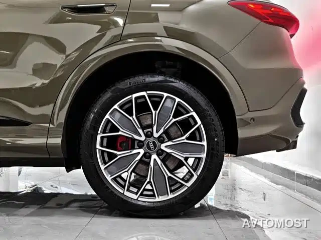 Audi Q5L 2026 Luxury Sport 150kW — фото 13
