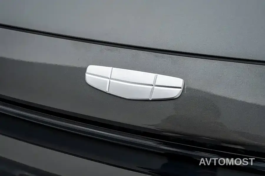 Geely Boyue REV 2026 Extended Range Base Model