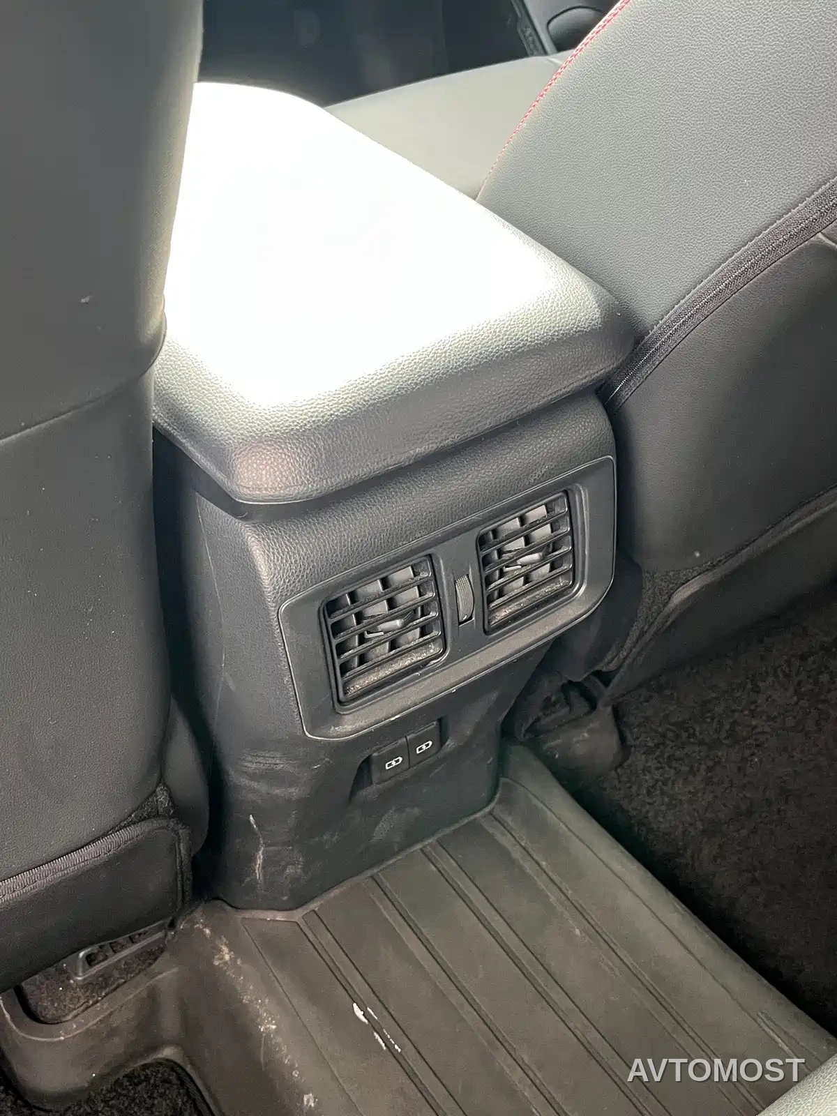 Toyota RAV4 Rongfang Dual Engine E+ 2021 2.5L 2WD Elite Pro — фото 20