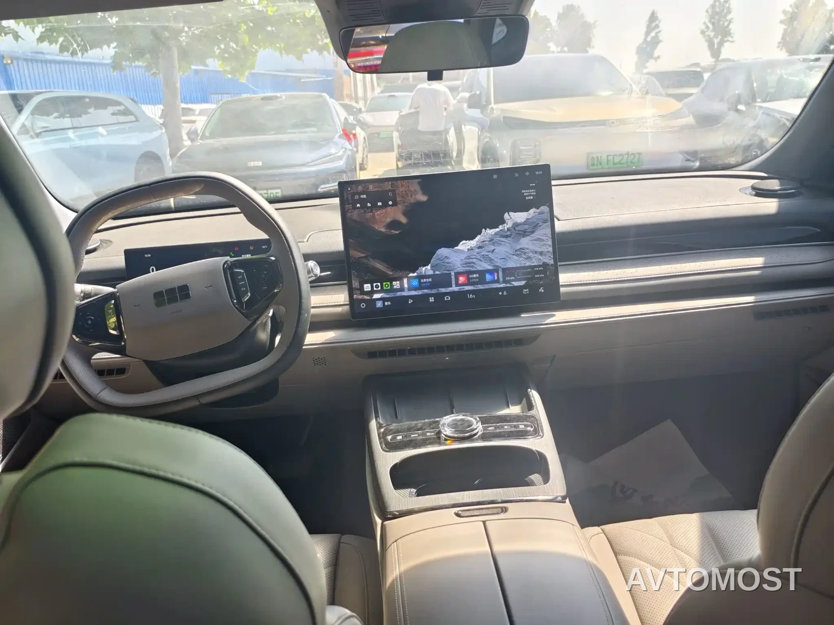Geely Galaxy Xingyao 8 2025 130km EM-i Premium Edition — фото 4