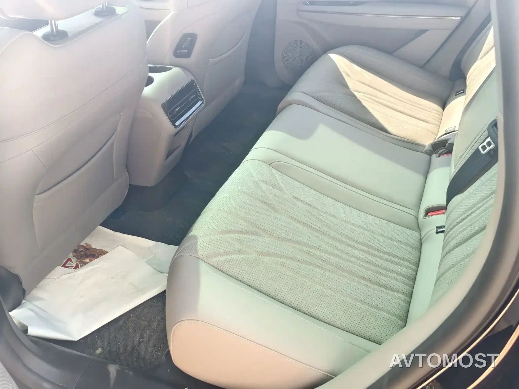 Geely Galaxy Xingyao 8 2025 130km EM-i Premium Edition — фото 5