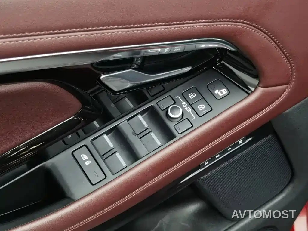 Land Rover Range Rover Evoque New Energy 2021 Range Rover Evoque L P300e Luxury — фото 9