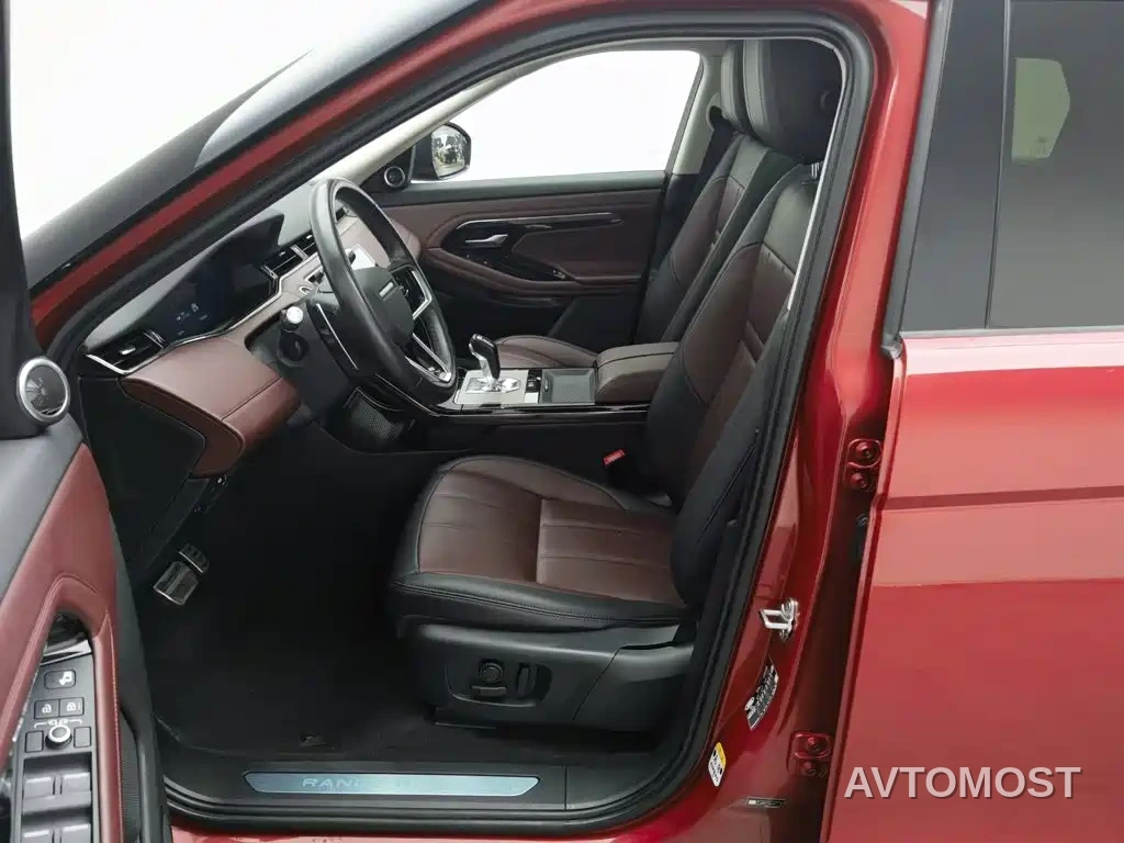 Land Rover Range Rover Evoque New Energy 2021 Range Rover Evoque L P300e Luxury — фото 10